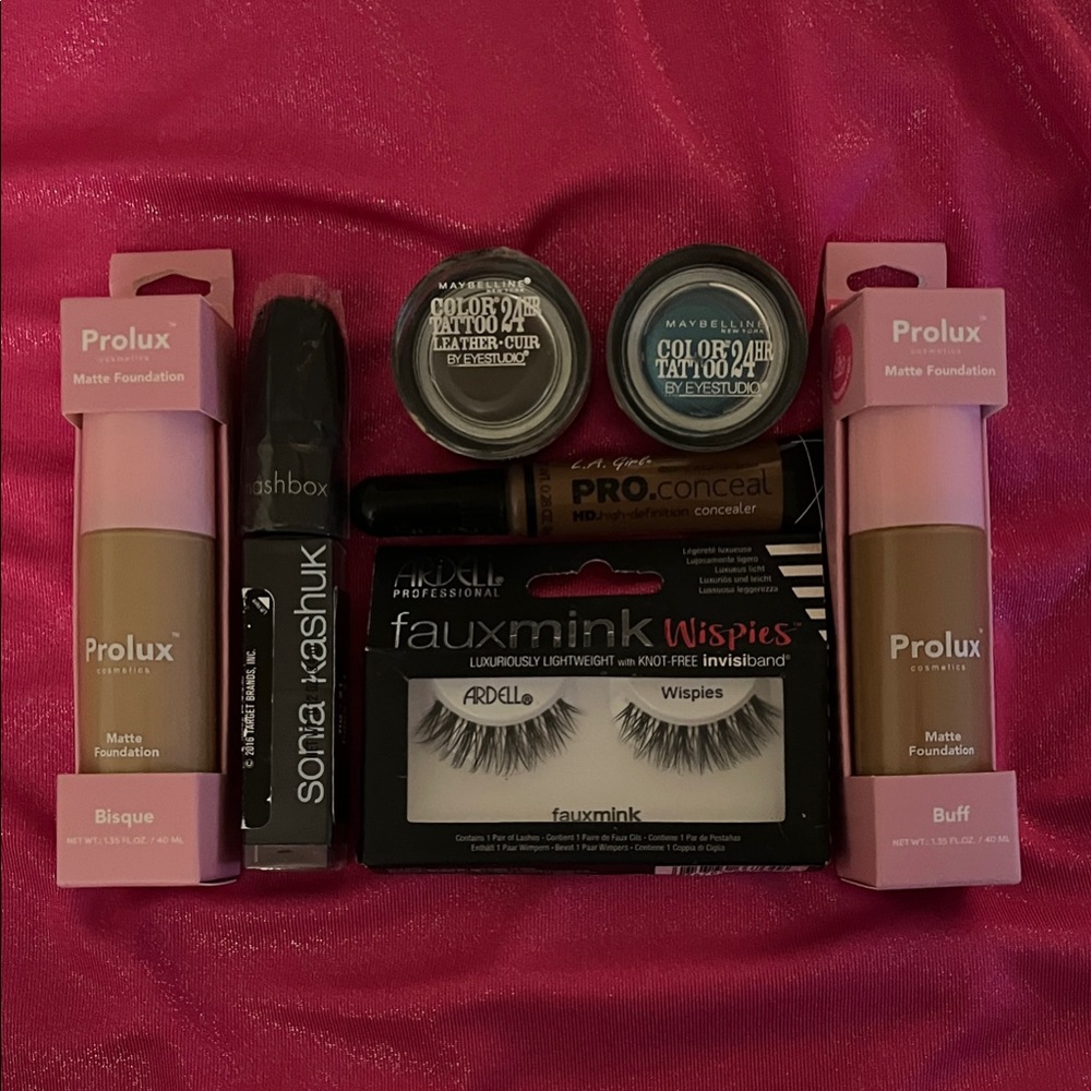 Prolux Matte Foundation Set - Buff and Bisque/Makeup Bundle.